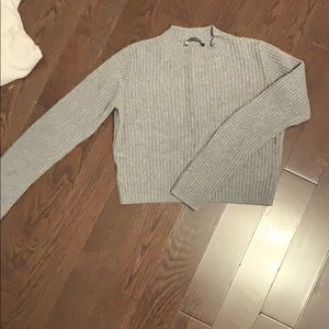 Brandy Melville cropped sweater